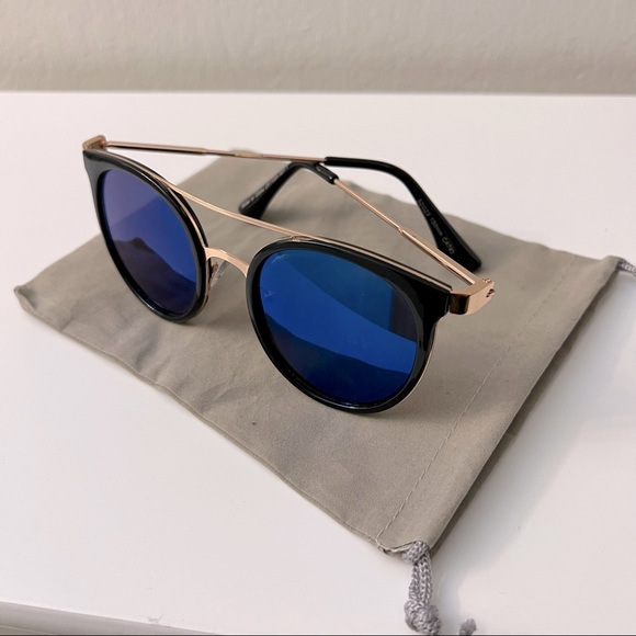 NYS Collection Sunglass - Black & Gold frame, Blue mirrored lens - Picture 5 of 5